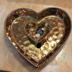 Pampa Bay Love is in the Air (gold heart dishes)